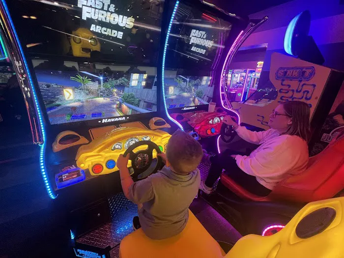 AMF Babylon Lanes Picture 6