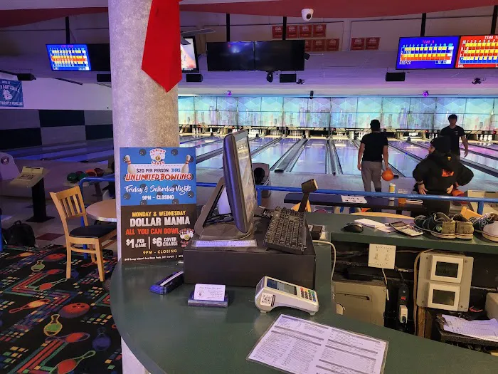 Strike 10 Lanes Deer Park Picture 7
