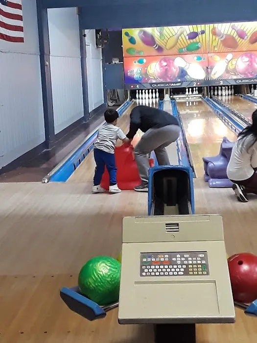 Larkfield Lanes Picture 4