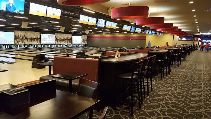 Circle Bowl & Entertainment Picture 10