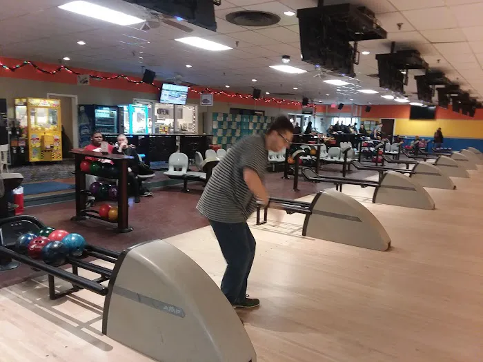 Sparta Lanes Picture 5