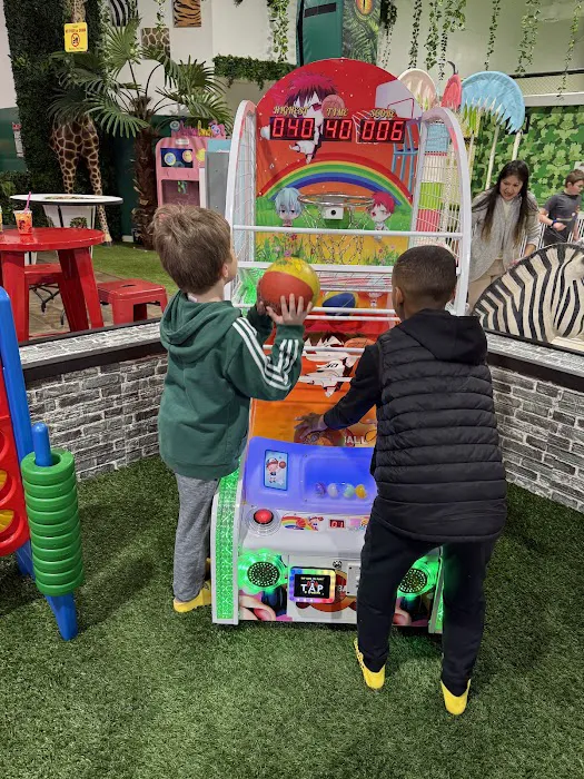 Little Kings & Queens Fun Place Picture 5