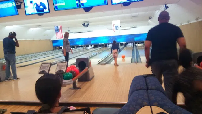 West Point FMWR Bowling Center Picture 5