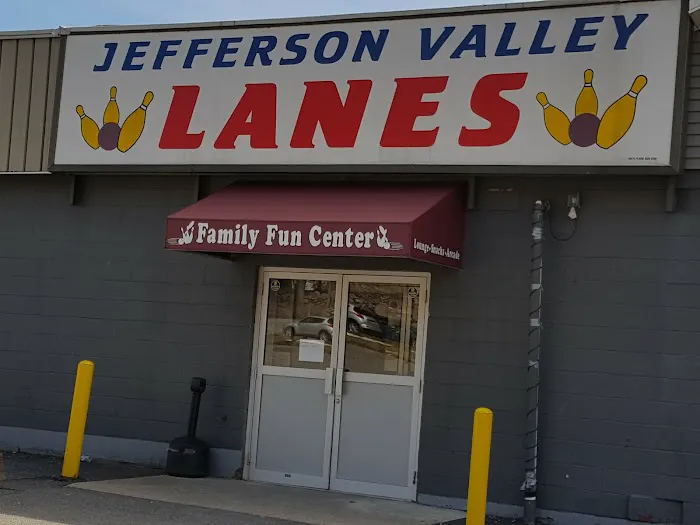 Jefferson Valley Lanes Picture 6