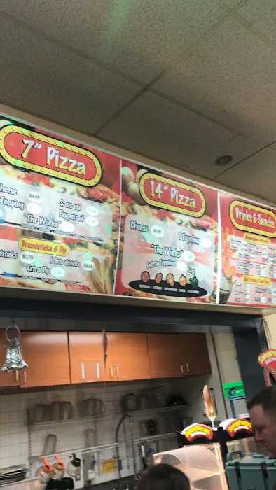 Knob Hill Country Lanes Picture 3