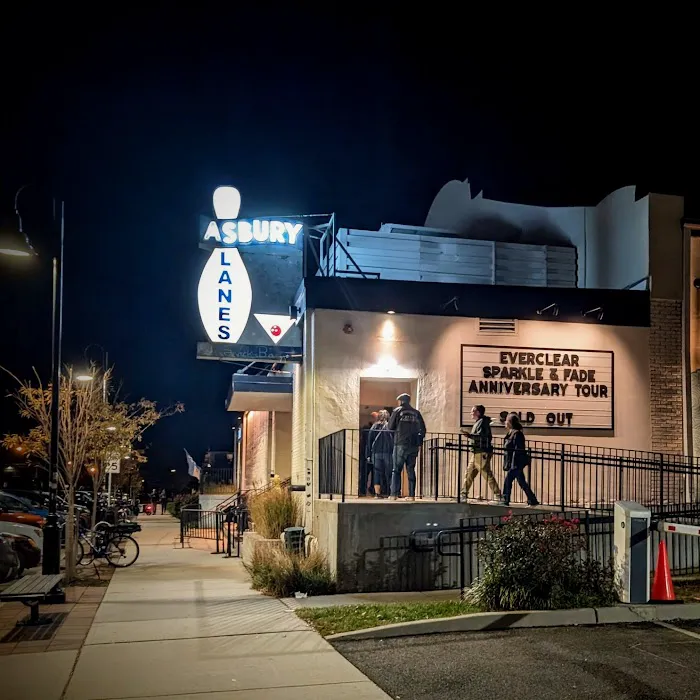 Asbury Lanes Picture 6