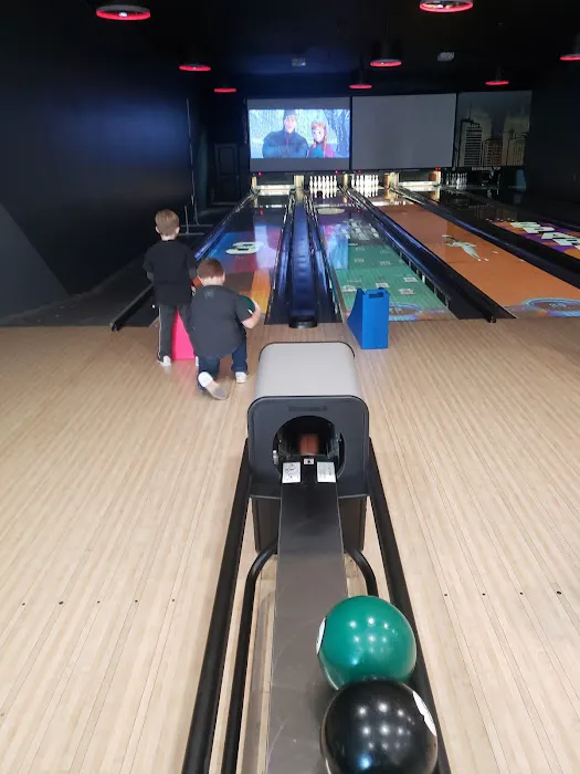 Howell Lanes Picture 9