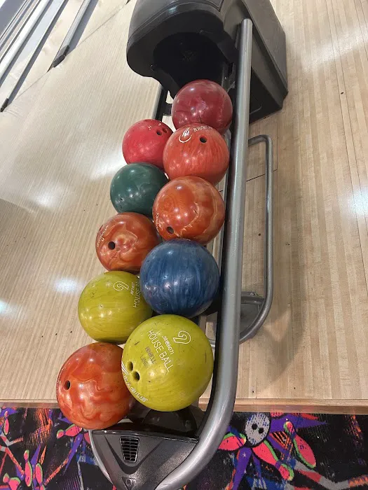 Howell Lanes Picture 7