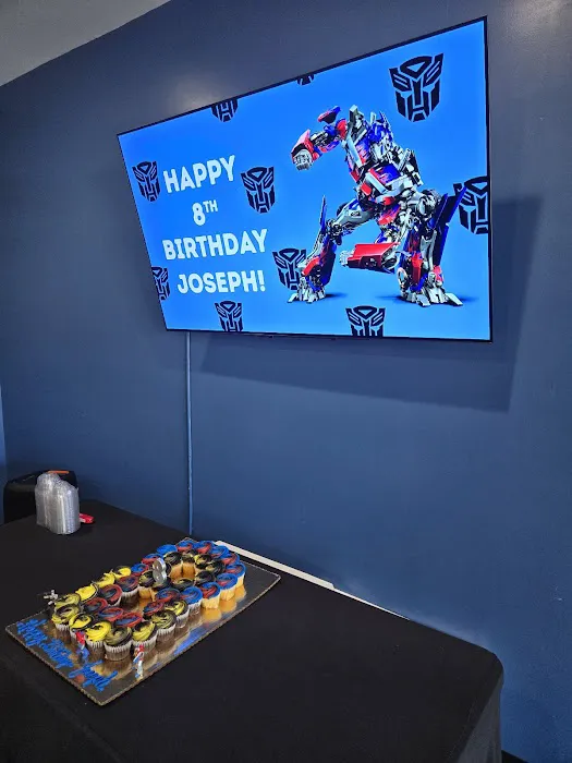 RevRates VIP - Bowling Entertainment Picture 10