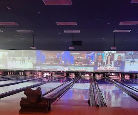 Lucky Strike Commack