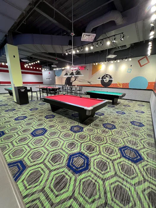 Round1 Bowling & Arcade Danbury Fair Mall Picture 9