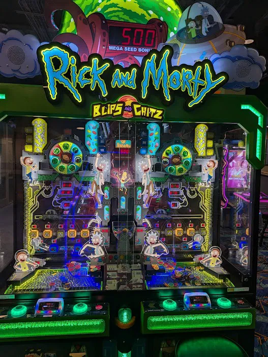 Round1 Bowling & Arcade Danbury Fair Mall Picture 8