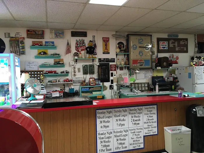 Danbury Duckpin Lanes Picture 5