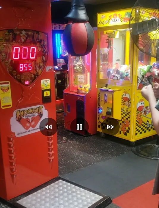 Pat Tarsio Lanes Picture 3