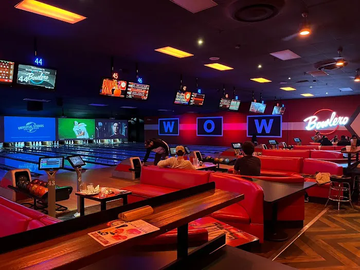 Bowlero Milford Picture 10