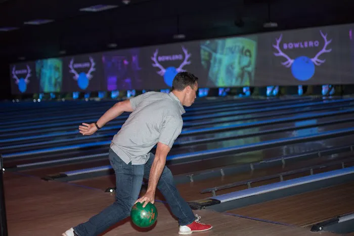 Bowlero Milford Picture 5