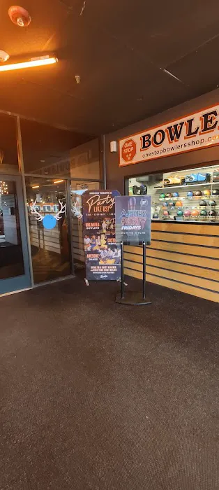 Lucky Strike Sayville Picture 1