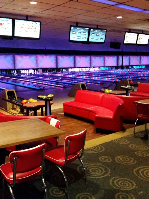 Lucky Strike Sayville Picture 9