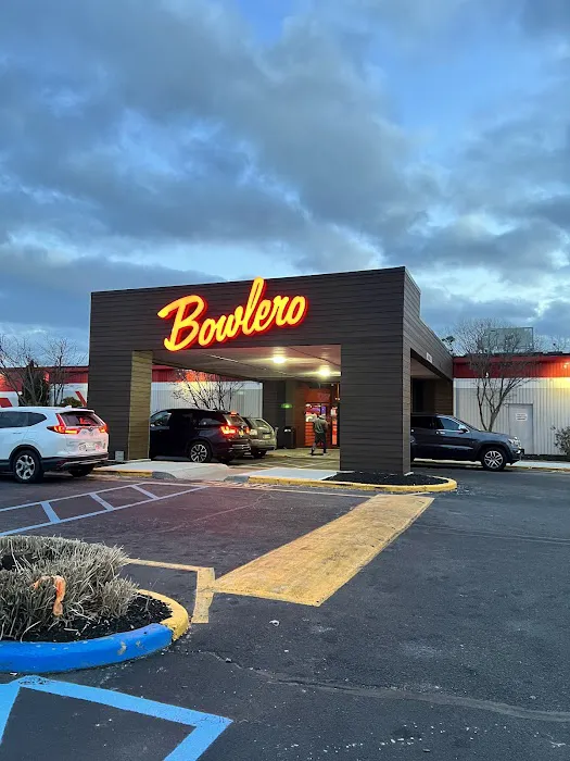 Lucky Strike Sayville Picture 7