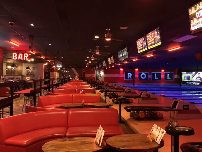 Lucky Strike Sayville Picture 8