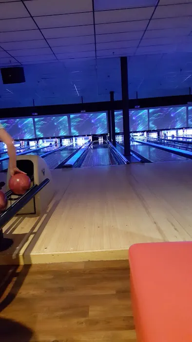 Lucky Strike Sayville Picture 6