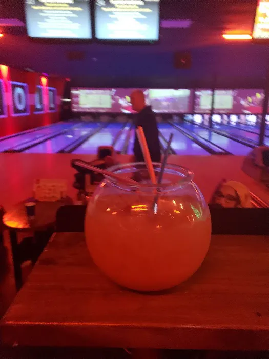 Lucky Strike Sayville Picture 2