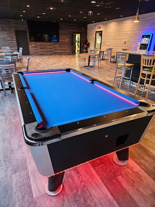 Lucky Strike Bar & Grill @ Port Jeff Bowl Picture 9