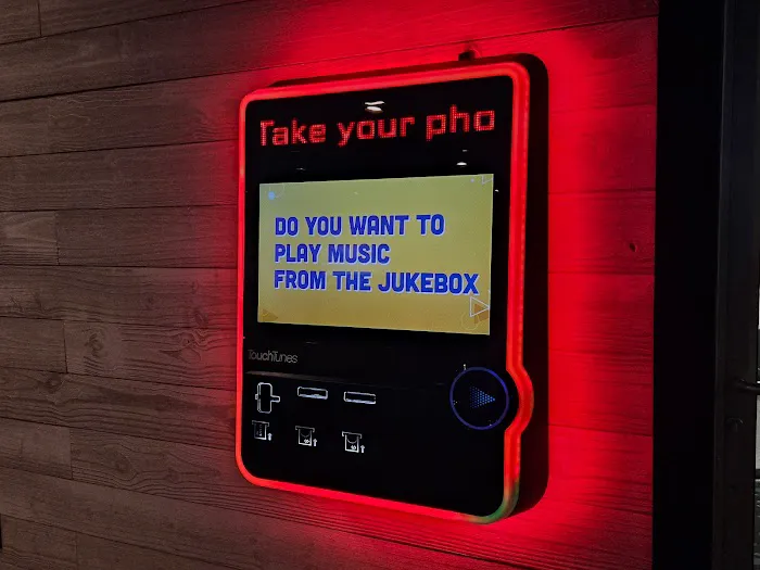 Lucky Strike Bar & Grill @ Port Jeff Bowl Picture 3