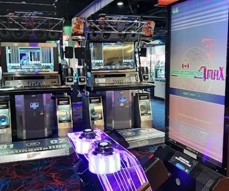 Round1 Bowling & Arcade Galleria at Crystal Run