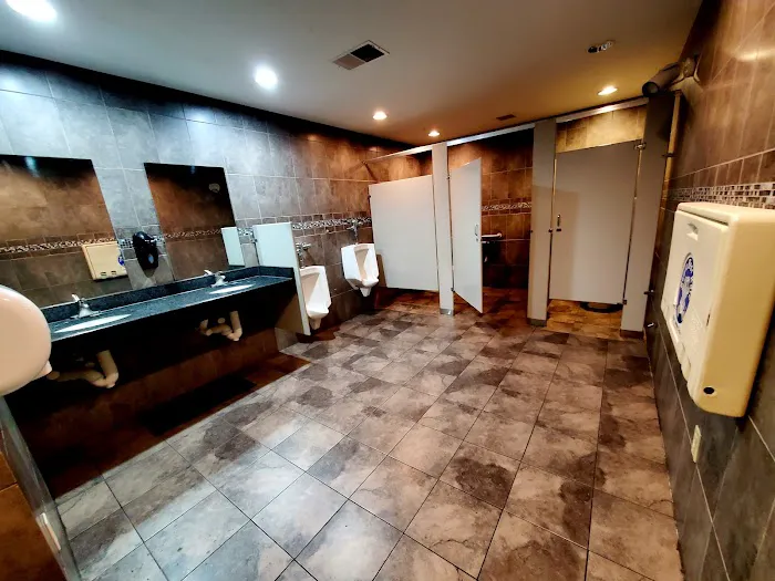 Skylanes Bowling Center Picture 7