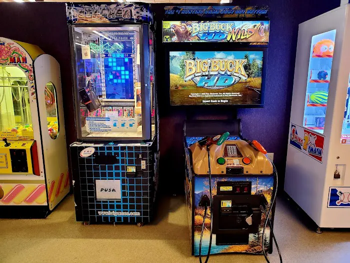 Skylanes Bowling Center Picture 6