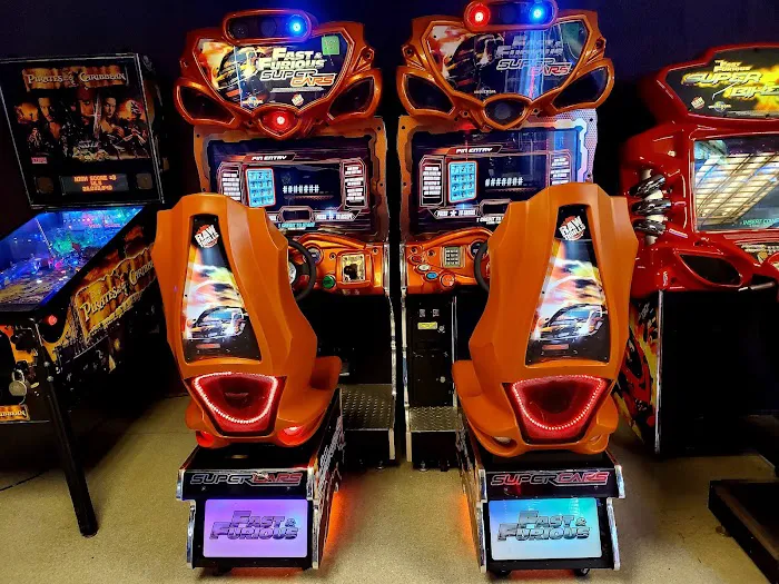 Skylanes Bowling Center Picture 8