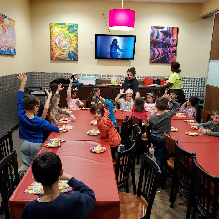 Colonial Bowling and Entertainment Picture 3