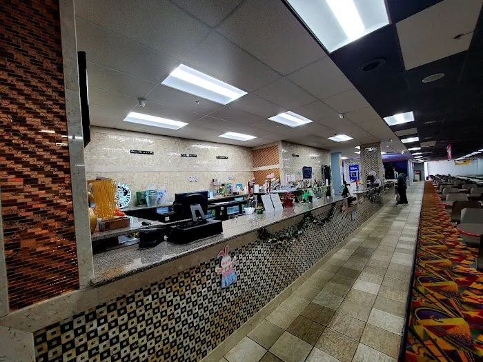 Hamilton Lanes and Entertainment Center Picture 6