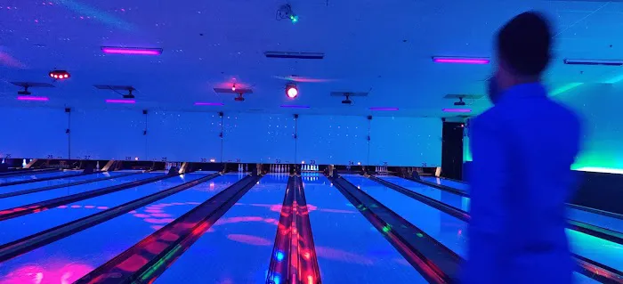 Finnigans Lanes Picture 3