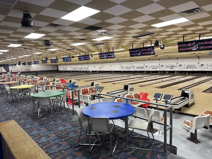 Finnigans Lanes Picture 10