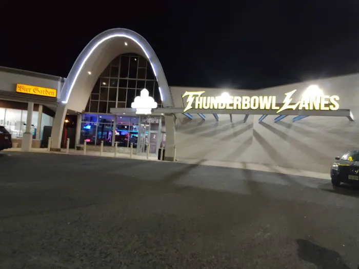 ThunderBowl Lanes Picture 9