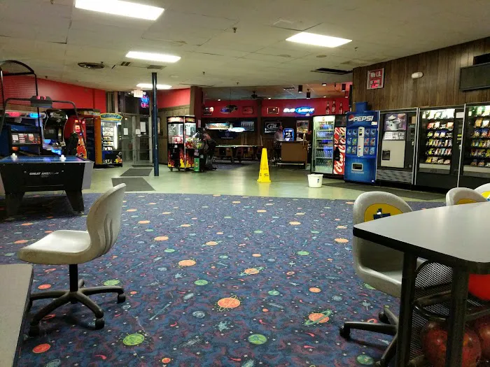 ThunderBowl Lanes Picture 10