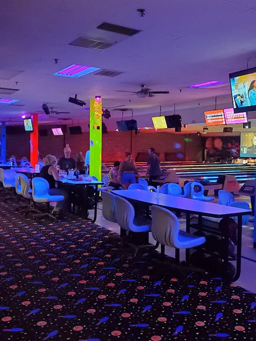 ThunderBowl Lanes Picture 6