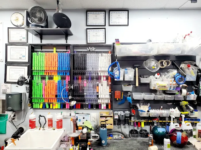 DKJ Pro Shop LLC Picture 1