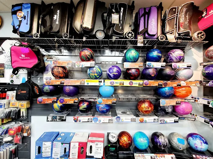 DKJ Pro Shop LLC Picture 3