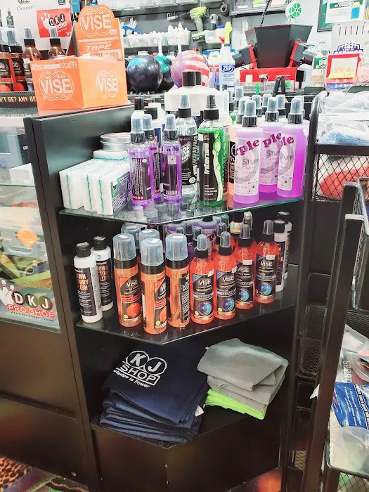 DKJ Pro Shop LLC Picture 9