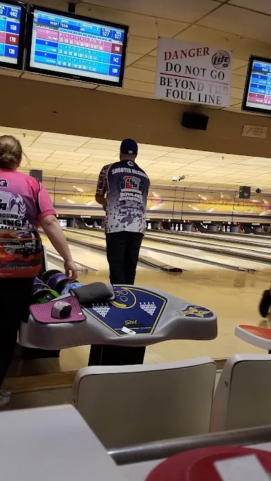 Slocum's Bowling, Bar, and Grille Picture 1