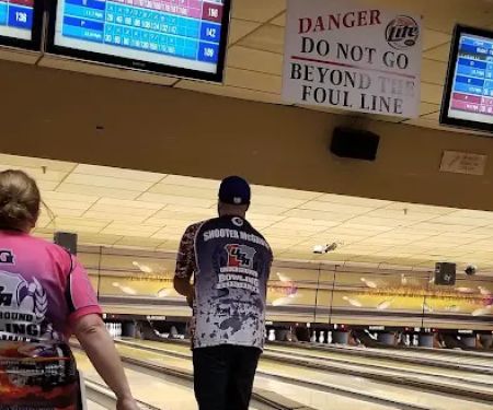 Slocum's Bowling, Bar, and Grille