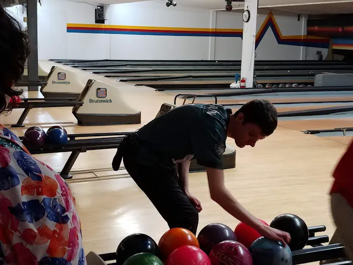 Delmor Lanes Picture 5