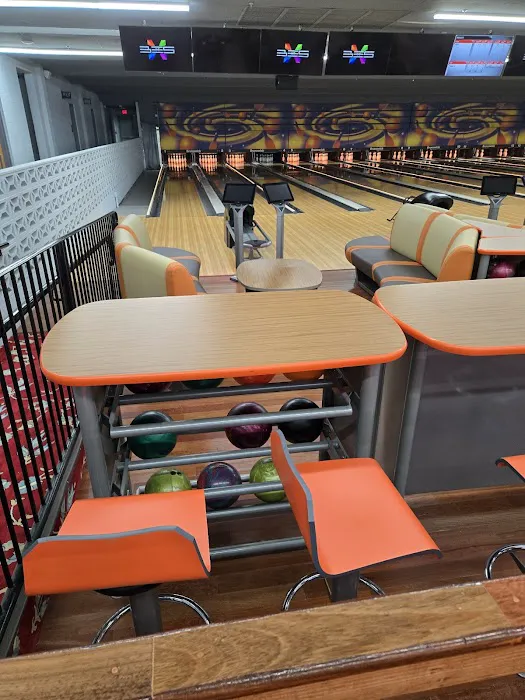 Curtis Lanes Picture 3