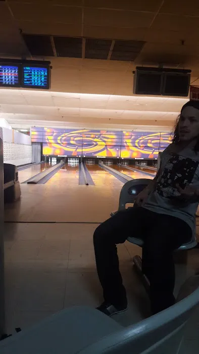 Curtis Lanes Picture 1