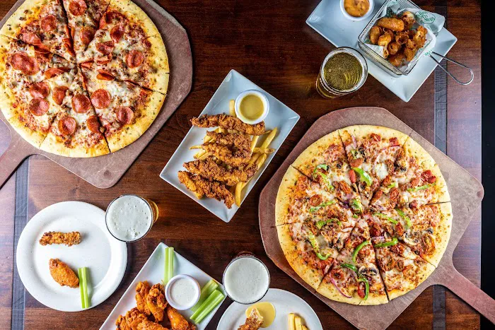 Uncle Buck's Fish Bowl and Grill Picture 5