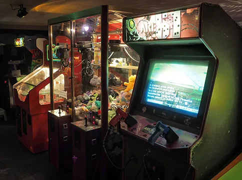 Devon Duckpin Bowling Lanes Picture 3