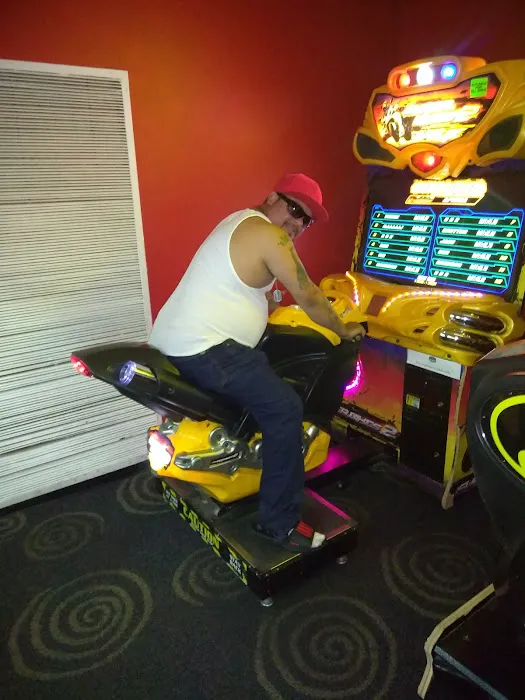 AMF Circle Lanes Picture 5